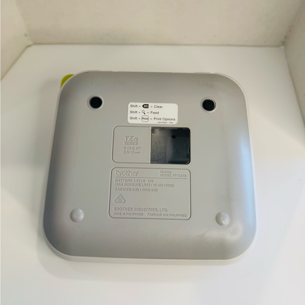 Brother P-Touch PT-D210 Label Maker - Picture 4 of 4